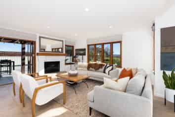25 Clover Road West, Hope