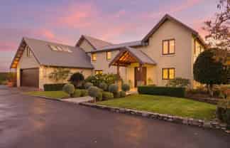 25 Clover Road West, Hope