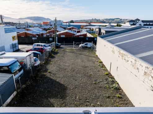 Prime Storage & Parking – 261m² South Dunedin Yard