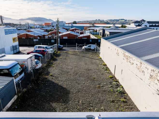 Prime Storage & Parking – 261m² South Dunedin Yard