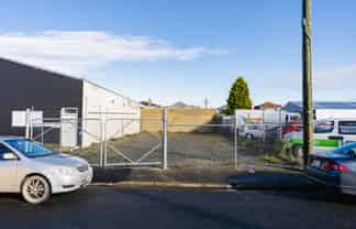 Prime Storage & Parking – 261m² South Dunedin Yard