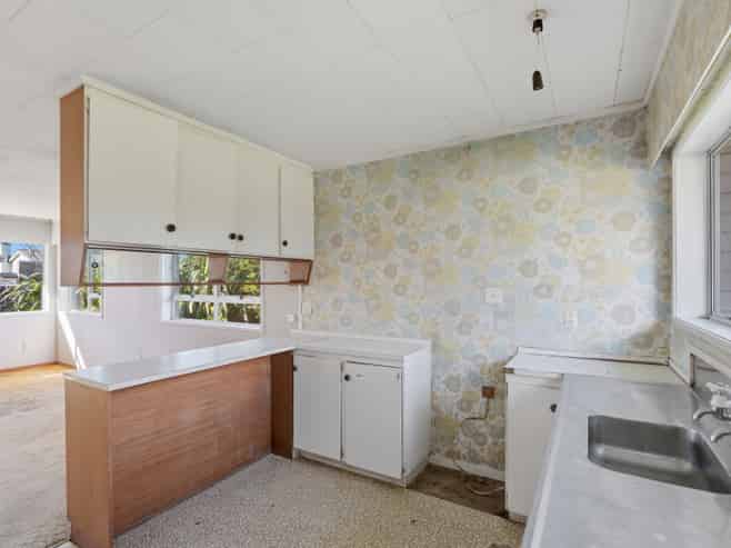 4/35 Fifth Avenue, Avenues