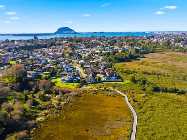 32 Paradise Place, Matua