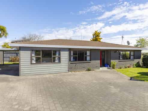 2/7 Kathleen Place, Rainbow Point