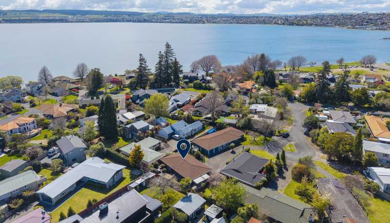 2/7 Kathleen Place, Rainbow Point