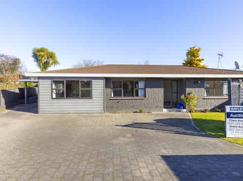 2/7 Kathleen Place, Rainbow Point