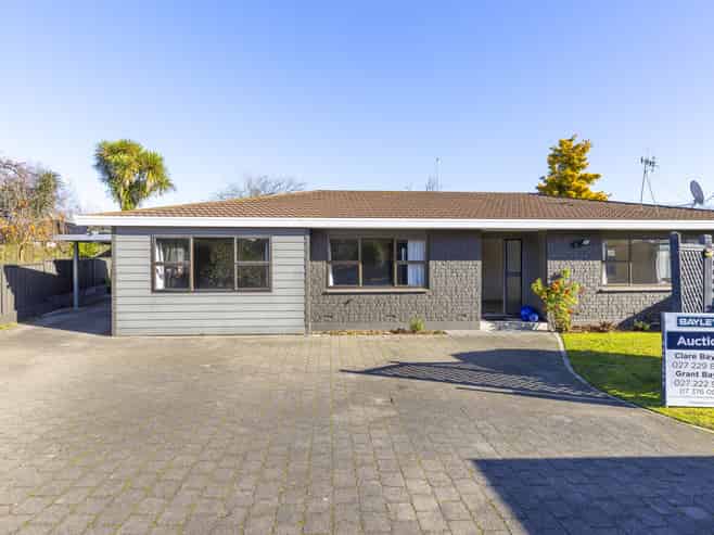 2/7 Kathleen Place, Rainbow Point