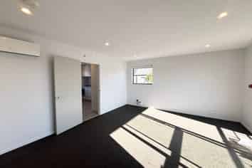 6/31 Clissold Street, Merivale