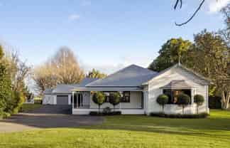 1786 Cambridge Rd, Cambridge