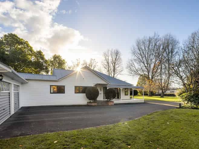 1786 Cambridge Rd, Cambridge