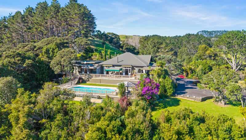 193 Valley Road, Muriwai