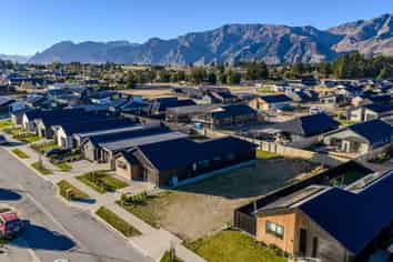 13 Waddell Street, Lake Hawea