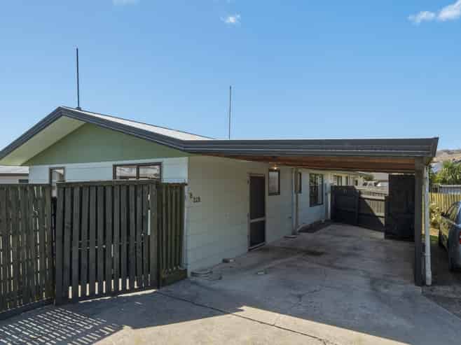 21 Faulkland Drive, Witherlea