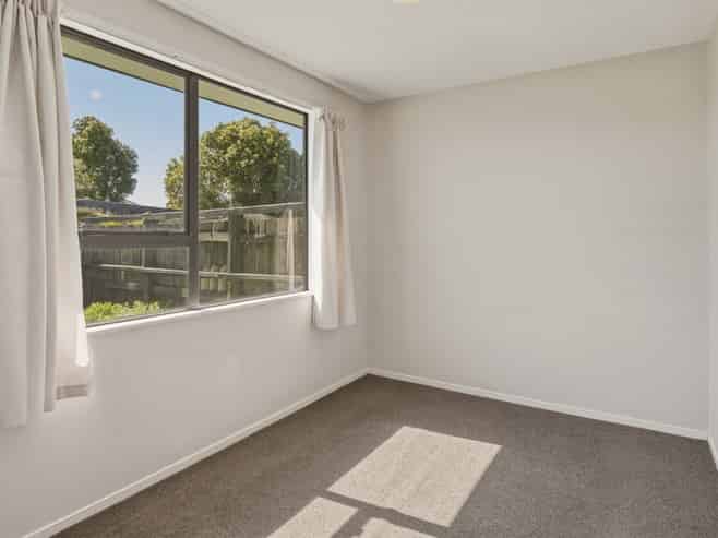 21 Faulkland Drive, Witherlea