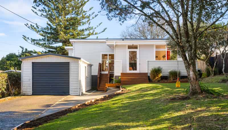 89 Matipo Road, Te Atatu Peninsula
