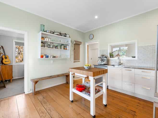 89 Matipo Road, Te Atatu Peninsula