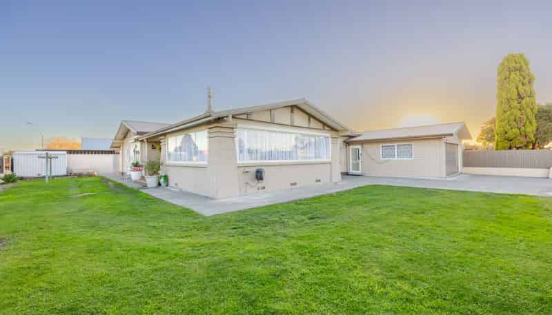 201 Willowpark Road, Hastings