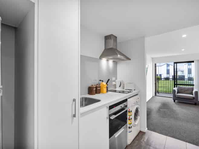 2/17 Bunyan Street, Sydenham