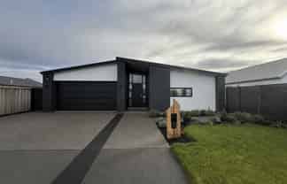 8 Dynes Road, Rolleston