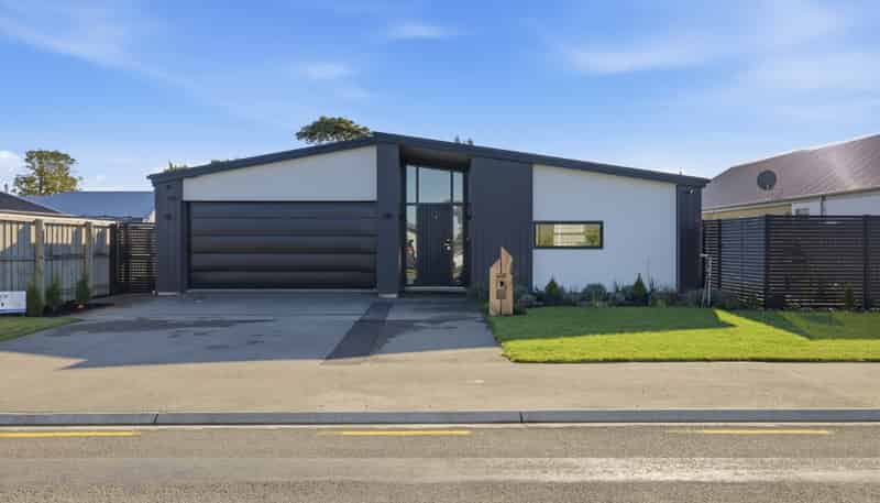 8 Dynes Road, Rolleston