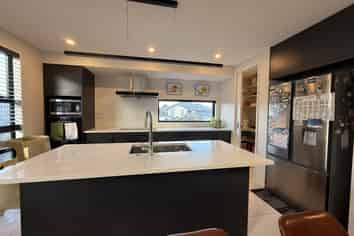 8 Dynes Road, Rolleston