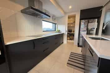 8 Dynes Road, Rolleston