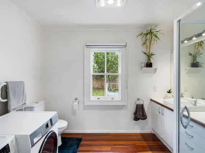2/367 Whitford Road, Whitford