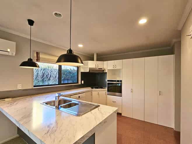 3a Livingstone Road, Springlands