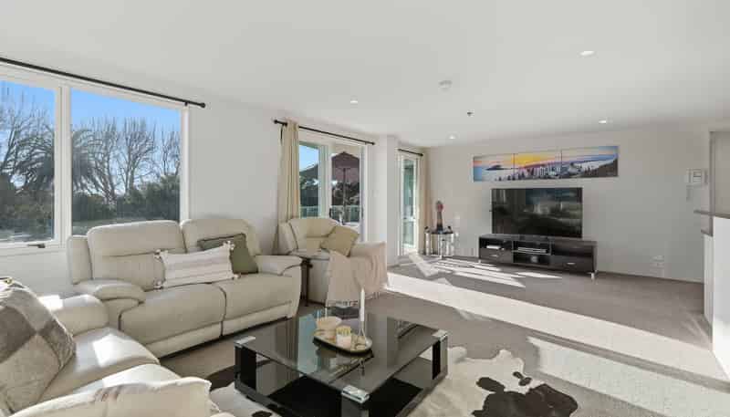402/6 Durham Street, Tauranga