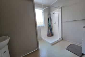 68A Montreal Grove, Kingston