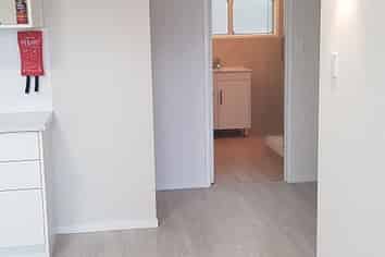 1/23B Hillsborough Road, Hillsborough