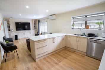 228 Walter Strevens Drive, Conifer Grove