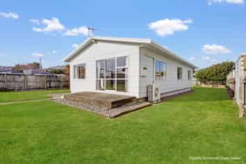 27A Tiverton Crescent, Whalers Gate