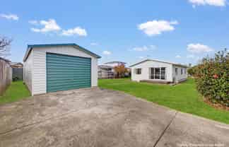 27A Tiverton Crescent, Whalers Gate