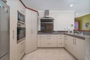 42 Kupe Drive, Whitianga