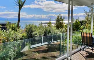 25 Victoria Road, Stepneyville