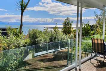 25 Victoria Road, Stepneyville