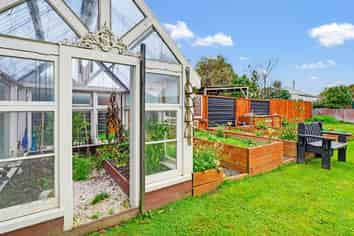 25 Station Road, Marton