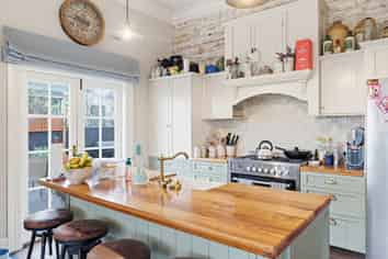 25 Station Road, Marton