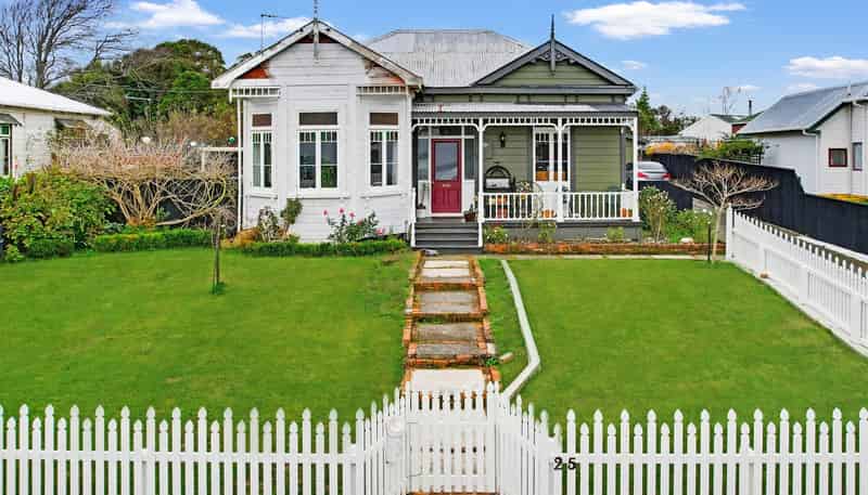 25 Station Road, Marton