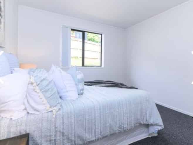 8 Dovey Place, Massey