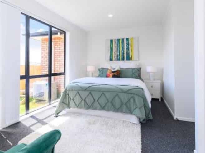 8 Dovey Place, Massey