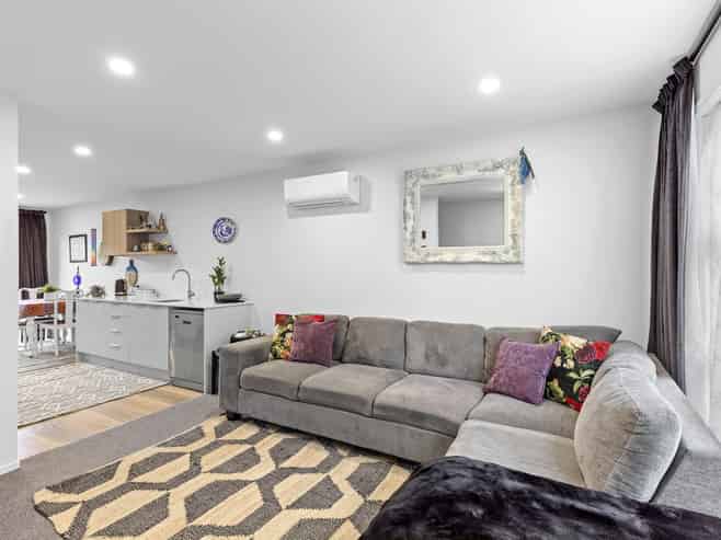 33 Te Ara O Papatahi, Wainuiomata