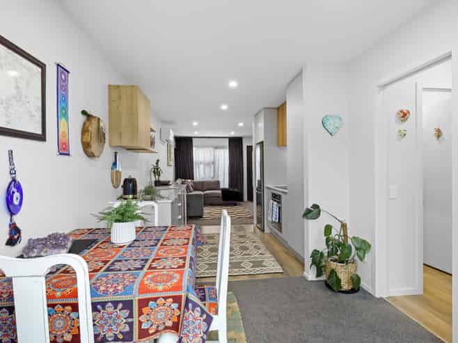 33 Te Ara O Papatahi, Wainuiomata