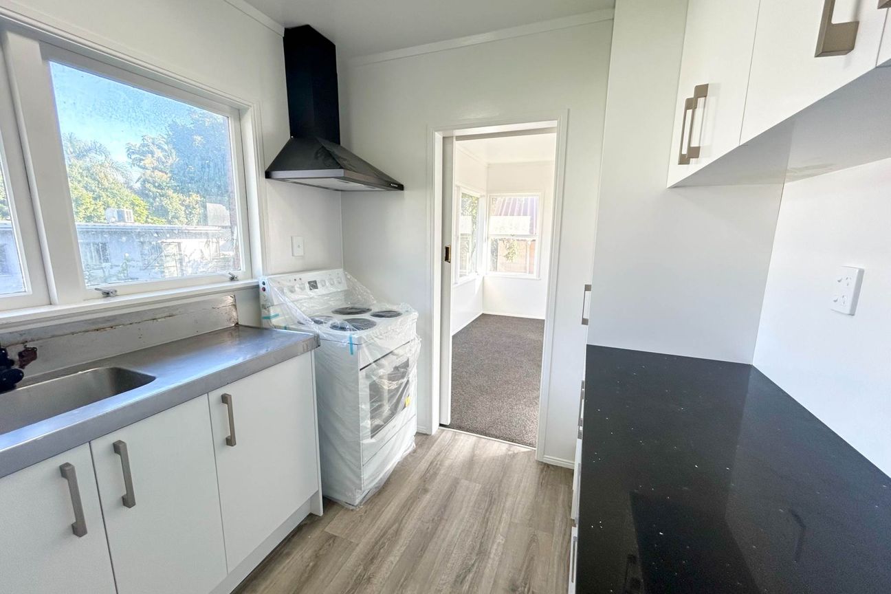 Spacious 2 Bedrooms Brick & Tile - Widok 4