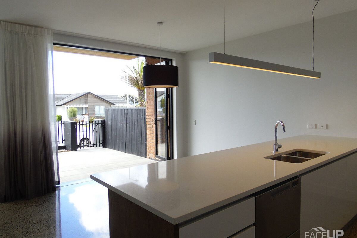Hobsonville, 4 bedrooms, $850 - Widok 4