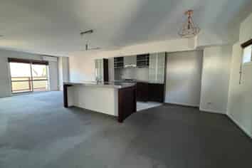 1/21 Hunters Park Drive, Three Kings