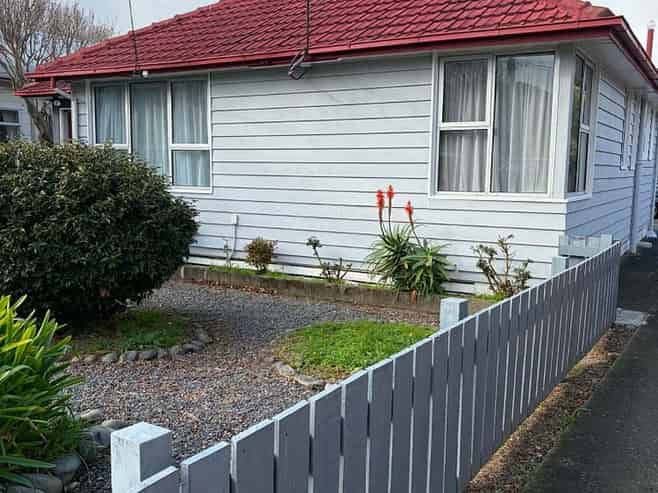 36 Colson Street, Avalon