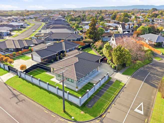 35 Pharazyn Street, Feilding