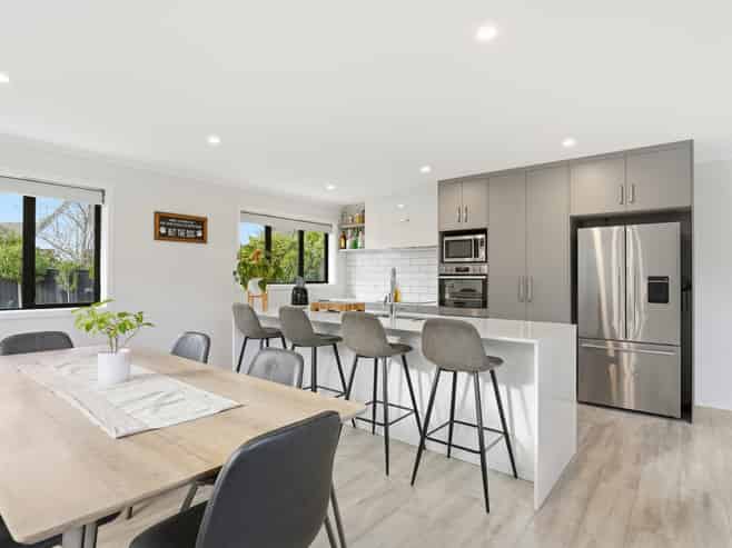 35 Pharazyn Street, Feilding